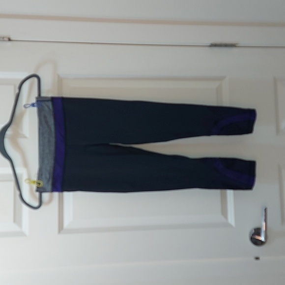 Lululemon Run: Inspire Crop II - Picture 7 of 9